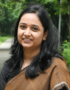 वर्षा खांडकर 